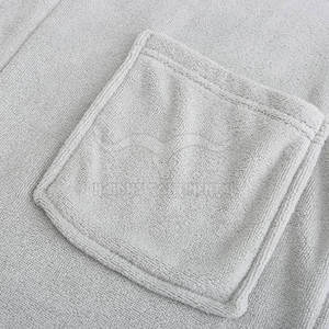 Albornoces de Alta Calidad para Hombre, Tejido Suave y Transpirable, en Oferta Online para Adultos - Product Image 5