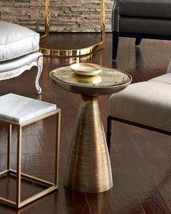 Table d'appoint en métal de qualité supérieure avec structure soudée robuste et design artistique moderne pour accentuer l'intérieur - Product Image 1