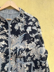 Chaqueta Reversible de Algodón con Estampado Floral para Mujer, Manga Larga, Cuello Camisero, Bolsillo con Parche, Botón Único - Product Image 4