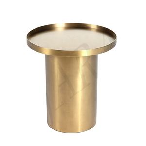 Plateau de service rond vintage en métal galvanisé avec poignées pour cuisine, aliments et glaçons - Product Image 1