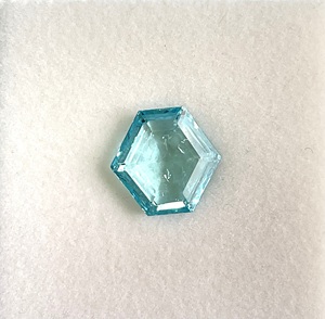 Piedra de Aguamarina Azul Natural de 24.16 Quilates con Corte Hexagonal para la Elaboración de Joyería Fina - Product Image 3