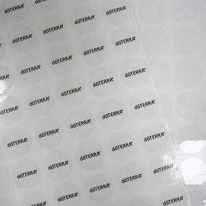 สติกเกอร์กาวใสกันน้ำ PP ขนาดเส้นผ่านศูนย์กลาง 1 นิ้ว สำหรับปิดผนึกกล่องของขวัญ ขนม พิซซ่า อาหาร และการจัดส่ง - Product Image 5