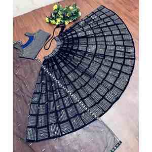 DESIGNER VELVET SEQUENCE BRODERIE TRAVAIL LEHENGA CHOLI AVEC DUPATTA BLEU MARINE - Product Image 3