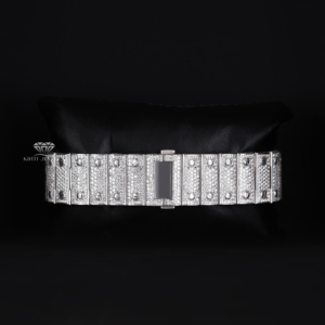 นาฬิกาข้อมือผู้ชายหรูหรา ประดับเพชรทรงเหลี่ยม สายสแตนเลส หน้าปัดสีขาว ตัวเลขโรมัน ระบบออโตเมติก เหมาะสำหรับใช้ในชีวิตประจำวัน - Product Image 5