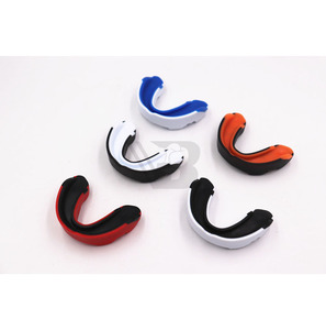 Protège-dents sportif pour football, basketball, lacrosse, hockey, MMA, boxe, jiu-jitsu, adulte et enfant - Product Image 4