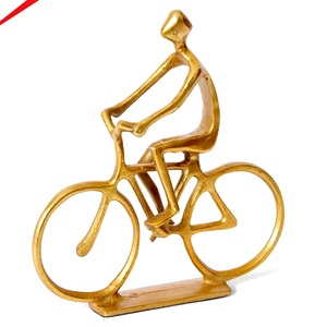 Nueva Escultura Metálica Dorada Hecha a Mano, Diseño Moderno Único para Decoración de Mesa, Hogar u Oficina - Product Image 5