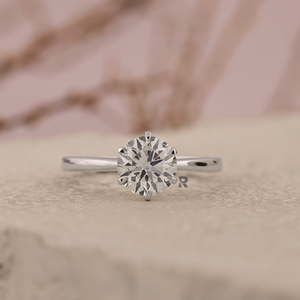 Anillo de Compromiso Minimalista Talia Solitaire con Diamante CVD Cultivado en Laboratorio de 6 Puntas, 1-5 Quilates, Certificado IGI, VS1, Color E, Corte EX - Product Image 1