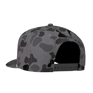 Gorras de béisbol de camuflaje con 5 paneles estructurados, visera curva y cuerda, con logotipo bordado personalizado, para hombres y mujeres - Product Image 3