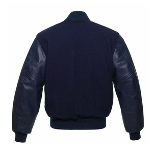 Veste universitaire rouge personnalisée en gros, veste bomber de baseball unisexe avec col côtelé rayé - Product Image 5