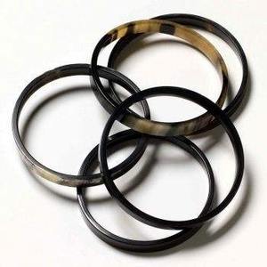 Brazalete de Cuerno Natural Ecológico – Joyería Artesanal Hecha a Mano, Regalo Decorativo para Ocasiones Especiales - Product Image 5