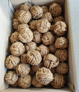 Pelotas de Fibra de Coco Natural Ecológicas para Gatos - Juguetes Masticables Sostenibles para Mascotas Hechos en Vietnam - Product Image 5