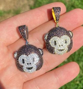 Colgante de Plata de Ley con Baño de Oro, Diseño de Mono de Dibujos Animados Personalizado, con Moissanita de Corte Brillante, Estilo Hiphop, Certificado, Unisex - Product Image 2