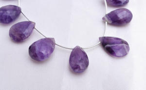 Collar de cuentas de amatista natural facetada en forma de almendra de 178.00 quilates, piedra preciosa. - Product Image 2