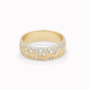 วงแหวนแต่งงานประดับด้วยผ้าซาตินที่สวยงามพร้อมชุดฟลัชประดับเพชรเลียนแบบครึ่งชั่วนิรันดร์วงแหวนซิการ์ทรงกลมโมอิสซาไนต์สำหรับงานแต่งงาน - Product Image 2