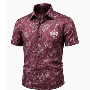 Camisa de Manga Corta Estampada de Lujo para Hombre con Acabado Elegante, Tela Transpirable y Construcción de Primera Calidad - Product Image 1