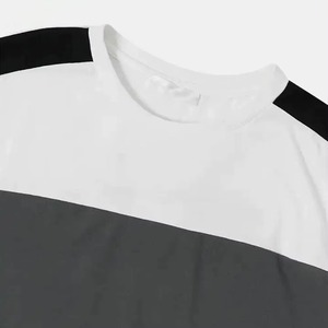 T-shirt à manches courtes pour homme, col rond, décontracté, tricoté, coupe classique, avec empiècements contrastants, design uni - Product Image 3