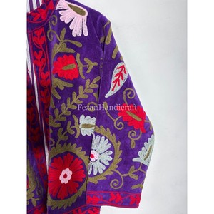 Veste matelassée en velours bleu Fezan Handicrafts avec broderie ouzbèke, doublure en coton, séchage rapide, style bohème chic pour femmes - Product Image 4