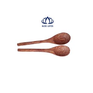 ช้อนไม้มะพร้าวเคลือบทองคำแท้ 100% ธรรมชาติ เป็นมิตรกับสิ่งแวดล้อม ลายดอกบัวสีน้ำเงิน ขายดี |   ภาชนะครัวที่ย่อยสลายได้ทางชีวภาพและเป็นมิตรต่อสิ่งแวดล้อม - Product Image 1