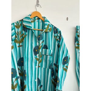Conjunto de Pijama Bohemio con Estampado Floral, 100% Algodón, Cuello en V, Manga Larga, Corte Regular, Cintura Elástica, Uso Diario Informal, Todas las Temporadas - Product Image 4