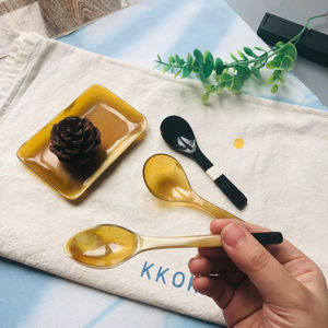 Las cucharas de cuerno de búfalo natural más vendidas del año 2026, comúnmente utilizadas para comer caviar, servir ensaladas y degustar platos finos. - Product Image 4