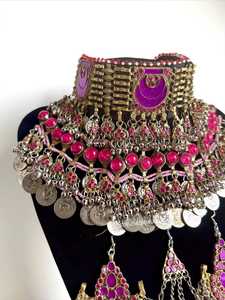 Parure de bijoux vintage afghane Kuchi pour femme, collier et boucles d'oreilles bohèmes en laiton rose, faits à la main, ethniques, pour mariage, fiançailles et soirées - Product Image 3