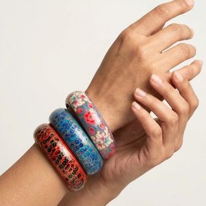 Ensemble de bracelets en papier mâché kashmiri faits à la main, motif floral ivoire, motif ethnique traditionnel, bijoux indiens fabriqués en Inde, export en gros - Product Image 6