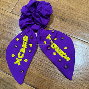 Coletero de árbol de Navidad hecho a mano para mujer, ecológico, ajustable, con cuentas rosas, lentejuelas, lazo bordado y elástico. - Product Image 6