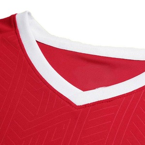 Uniforme de football pour hommes avec logo personnalisé imprimé numériquement, manches courtes, séchage rapide, respirant, prix de gros - Product Image 3