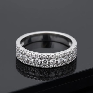Bague de fiançailles en moissanite de bonne qualité pour une demande en mariage et un cadeau d'anniversaire, disponible au meilleur prix du marché - Product Image 3
