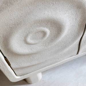 Armario de madera con efecto hormigón blanco Vandana Vista Aureo - Product Image 3