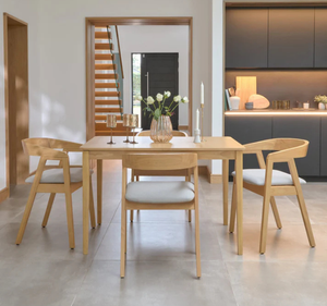 Ensemble de table à manger moderne en bois massif Mindi avec chaises rembourrées, style scandinave, meubles de salle à manger pour la maison et les restaurants - Product Image 1