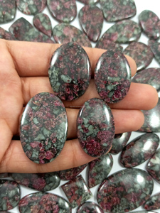 Pierre précieuse semi-précieuse naturelle Eudialyte, cabochon, pour la création de bijoux, pendentif, bague, bracelet, collier - Product Image 4