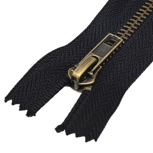 Fermeture éclair en laiton de haute qualité en gros avec curseur à verrouillage automatique personnalisé # 3 Fermetures éclair métalliques à extrémités fermées pour jeans - Product Image 2