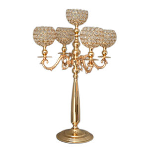Vente en gros de bougeoir en métal pour mariage, hôtel, décoration romantique, bougeoir à 5 bras en perles acryliques - Product Image 2