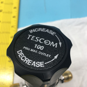 Régulateur de pression TESCOM PS2262-941-004 MAX INLET - Équipement et pièces semi-conductrices de renommée mondiale à la confiance de tous - Product Image 1