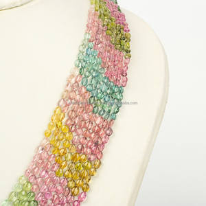 Élégant collier de perles de verre fait à la main avec une finition scintillante et un design artistique parfait pour un usage quotidien élégant - Product Image 1