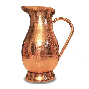 Carafe à eau en cuivre avec une forme élégante et une finition traditionnelle pour la cuisine, la salle à manger et le service quotidien des boissons - Product Image 6