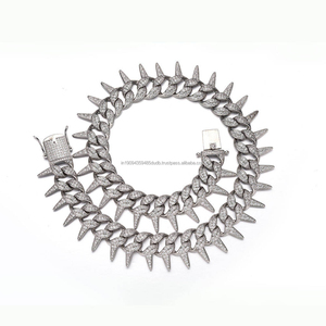 Collier élégant en argent sterling 925 avec diamants Moissanite, chaîne cubaine à pointes, style luxe glacé, pour hommes et femmes, vente en gros - Product Image 1