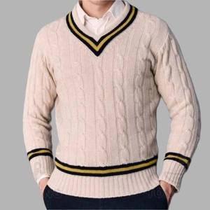 Suéter de Punto Personalizado al por Mayor para Hombre, Diseño Clásico con Cuello en V, Transpirable, con Logotipo Frontal, Estilo Varsity Cricket - Product Image 3