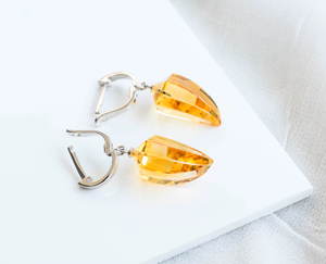 Compre Elegantes Pendientes Colgantes de Esfera de Citrino con Cierres de Seguridad, Estilo Lujoso, Plata 925, Pendientes Colgantes Modernos - Product Image 4