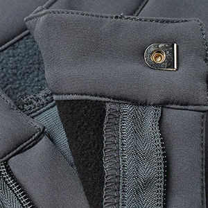 กางเกงเดินป่าผู้ชายประสิทธิภาพสูง กันน้ำ กันลม ผ้า softshell แห้งเร็ว สำหรับปีนเขา เดินป่า และกิจกรรมกลางแจ้งอื่นๆ - Product Image 5