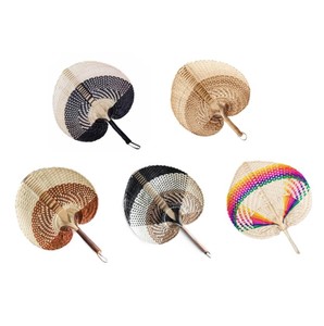 Éventail rond en bambou naturel tissé à la main avec un motif tissé complexe, éventail traditionnel fait main, éventail décoratif coloré - Product Image 1