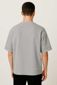 T-shirt d'été uni de couleur unie, de haute qualité, en coton lourd 100% 180 GSM, col rond, coupe ample, épaules tombantes. - Product Image 3