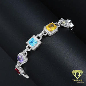 Pulsera en tono plateado con eslabones de piedras multicolor y detalles de estrellas para compradores y minoristas de joyería de moda al por mayor - Product Image 4
