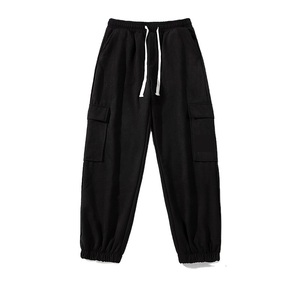 Pantalon de jogging cargo pour homme, couleur unie, taille mi-haute élastique, respirant, coupe-vent, tricoté, avec grandes poches, coupe ajustée à la cheville - Product Image 2