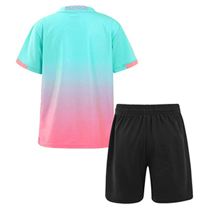 Nouvelle tenue de football tendance pour hommes, personnalisée, de haute qualité, respirante, 100% polyester, vêtements de sport, uniforme de football par sublimation - Product Image 2