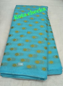 ผ้าแจ็คการ์ดลายพรีเมียม Kota สำหรับชุดส่าหรีและชุดสูท - ผ้าฝ้ายผสมไหมทอมือแบบดั้งเดิม วัสดุสำหรับตัดเย็บเสื้อผ้าขายส่ง - Product Image 6