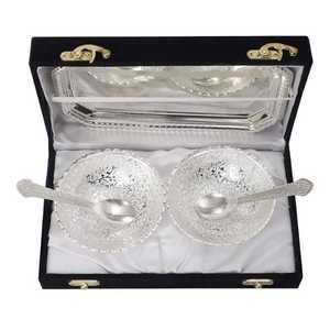 Ensemble de plateaux à double compartiment en argent allemand de luxe avec cuillères, boîte en velours noir, cadeaux d'entreprise ethniques Diwali, vaisselle à finition antique - Product Image 6