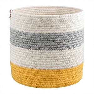 Panier à linge en coton pliable, durable, moderne et éco-responsable, grande capacité, design gain de place pour la maison - Product Image 1