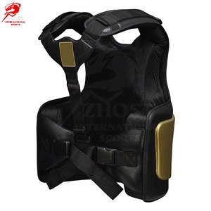 Protector de Pecho Ajustable de Alto Rendimiento con Acolchado Cómodo y Material Transpirable para Entrenamiento - Product Image 2